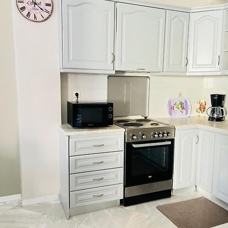 Central Family Apartment Preveza Eksteriør billede